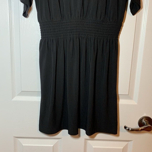 White House Black Market Dress Black Mini V
Neckline Elastic Waist Size Medium - Picture 6 of 9